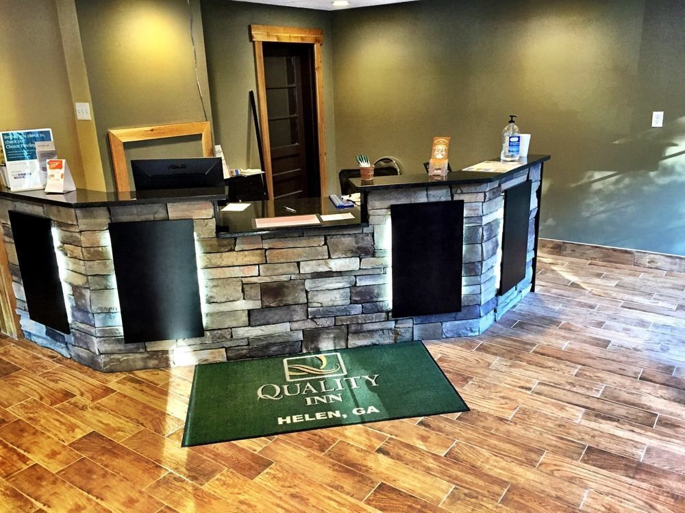 Locanda Quality Downtown Helen